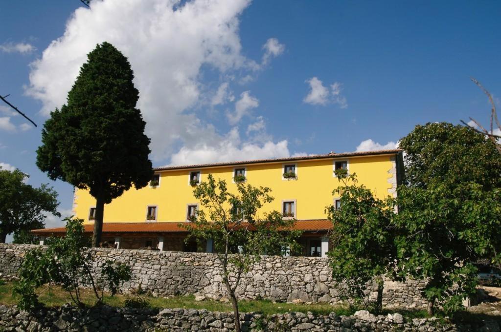Villa Calussovo Ripenda Kras Eksteriør bilde